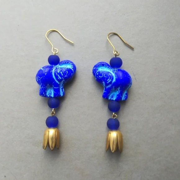 Sold! 'Never Forget' Dangles - Picture 4 of 4